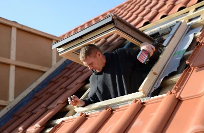 Pose de fenêtres de toit Velux à Breuil-Magné